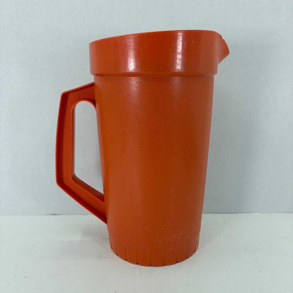 Vintage Tupperware Orange 2 Quart Pitcher 800-4 Push Button Lid Made in USA